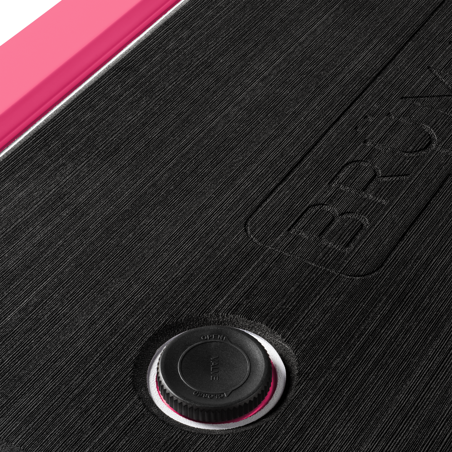 brutank-y9 brutank-55qt-neonpink-vent.png
